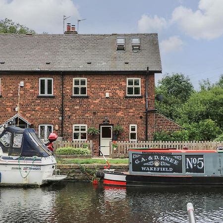 Villa The Moorings Wakefield Esterno foto