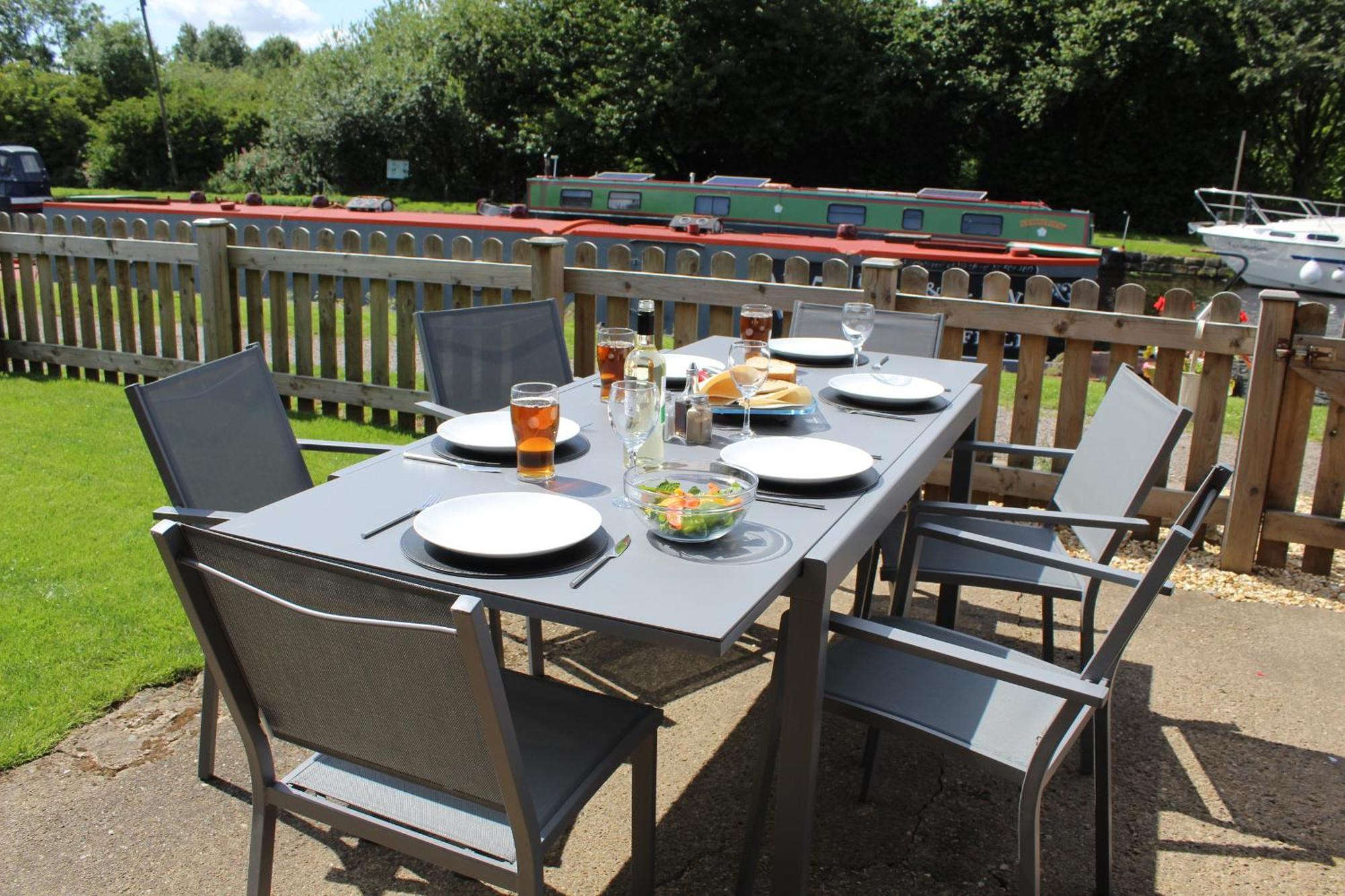 Villa The Moorings Wakefield Esterno foto