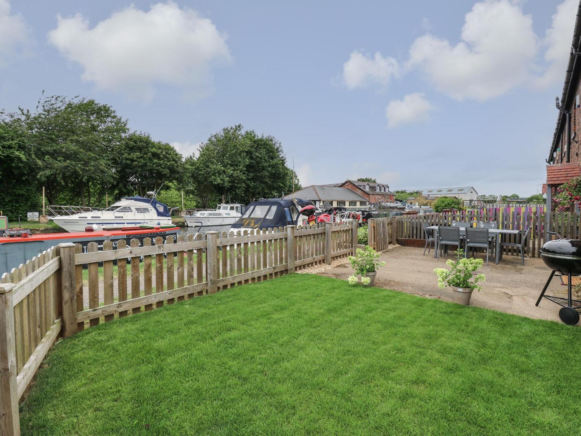 Villa The Moorings Wakefield Esterno foto